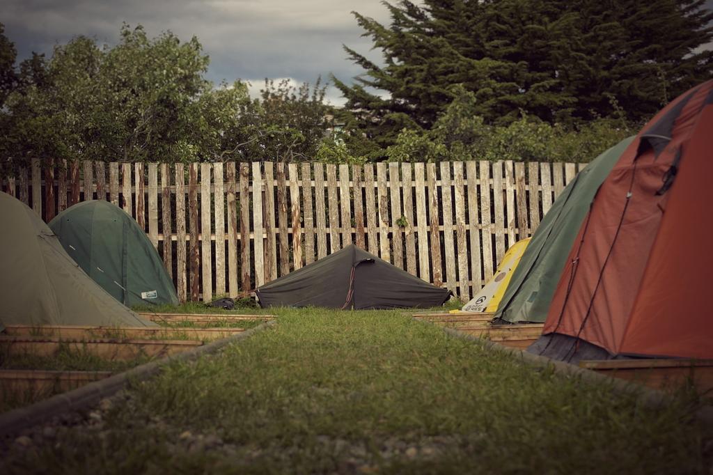 Camping Yellow Plum Hotel Puerto Natales Exterior photo